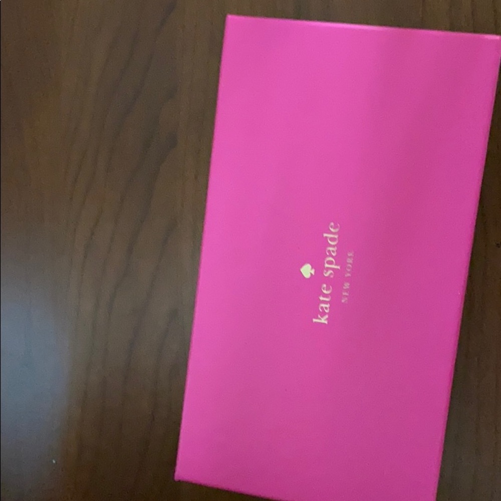 Kate Spade wallet. Pink.